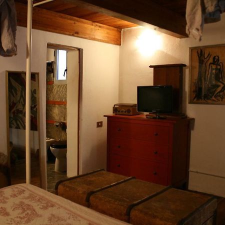 Central Apartment With Garden Milaan Buitenkant foto